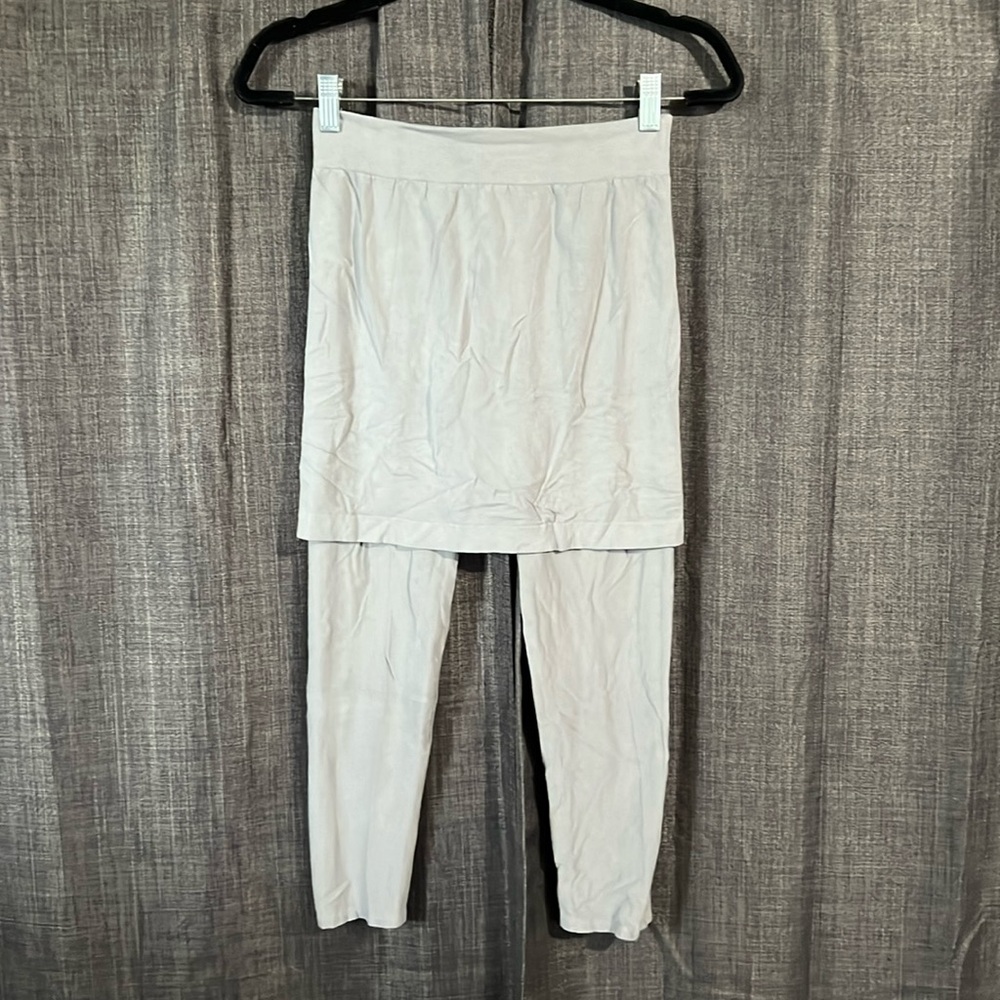M. Rena gray skirt with leggings built in one size